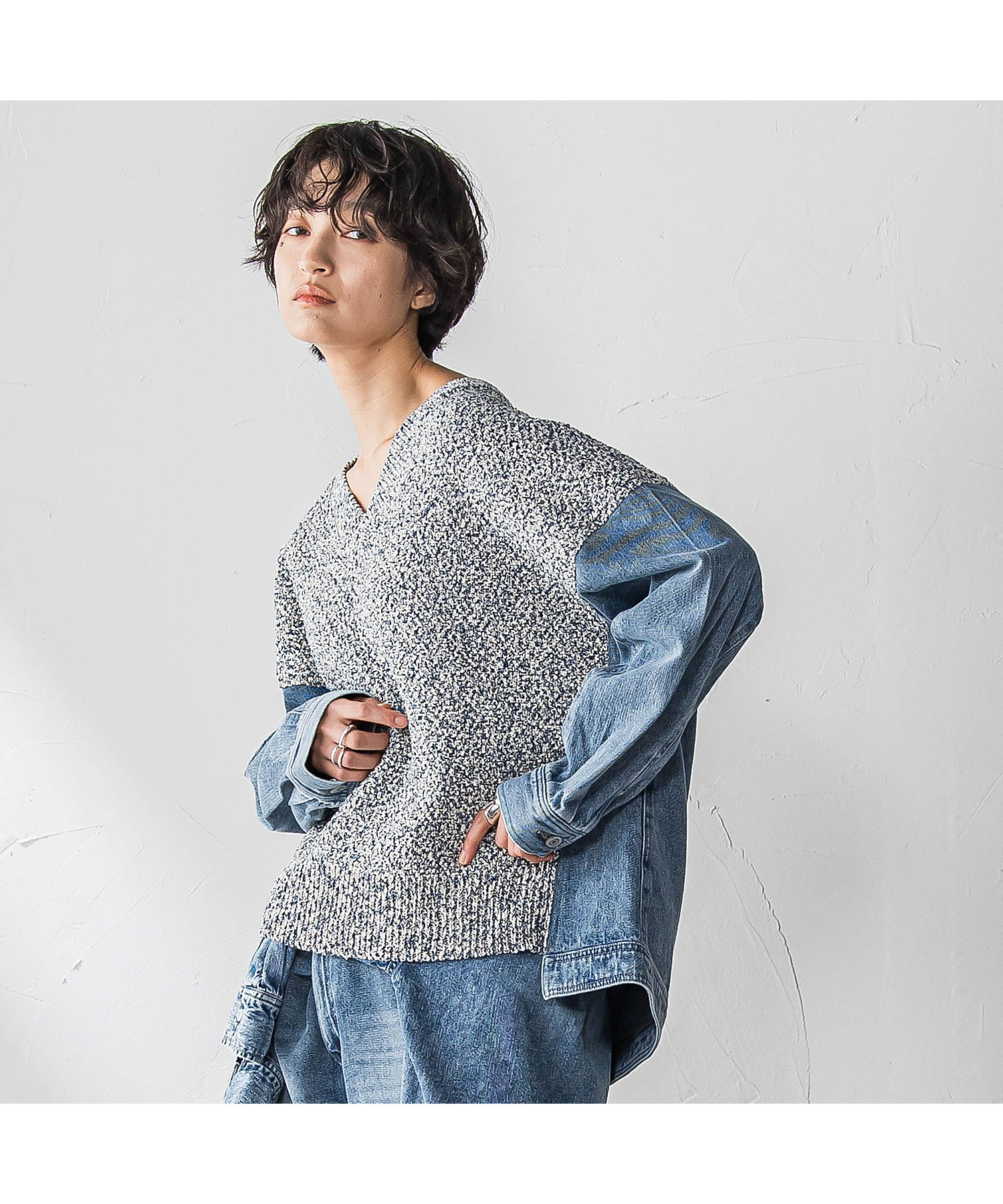 デニムドッキングVネックニットプルオーバー≪洗濯機で洗える