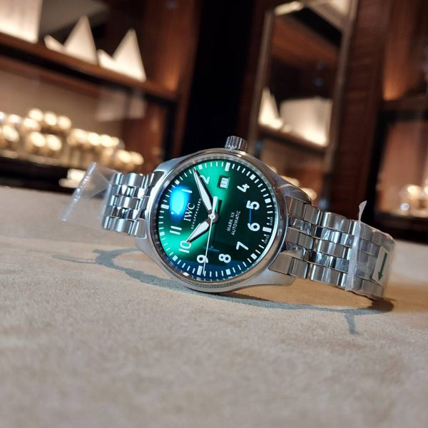 3F｜IWC パイロット・ウォッチ・マーク XX グリーンダイヤルが入荷