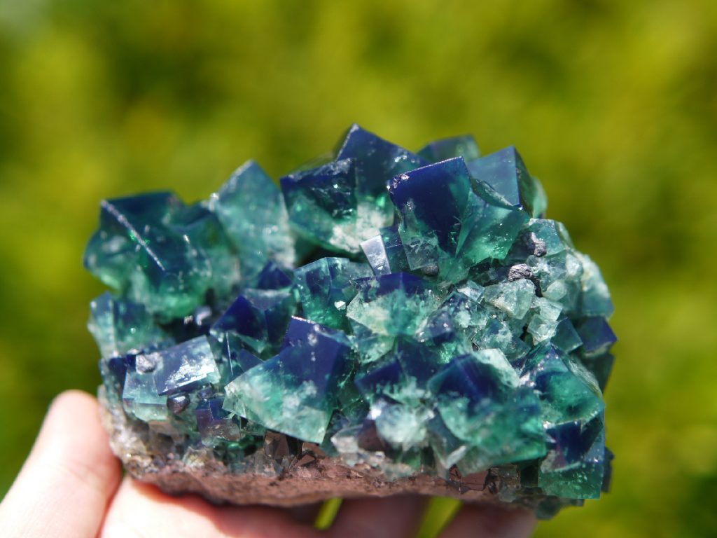 極上フローライト結晶 ロジャリー鉱山産をUPしました。 ｜石の記録