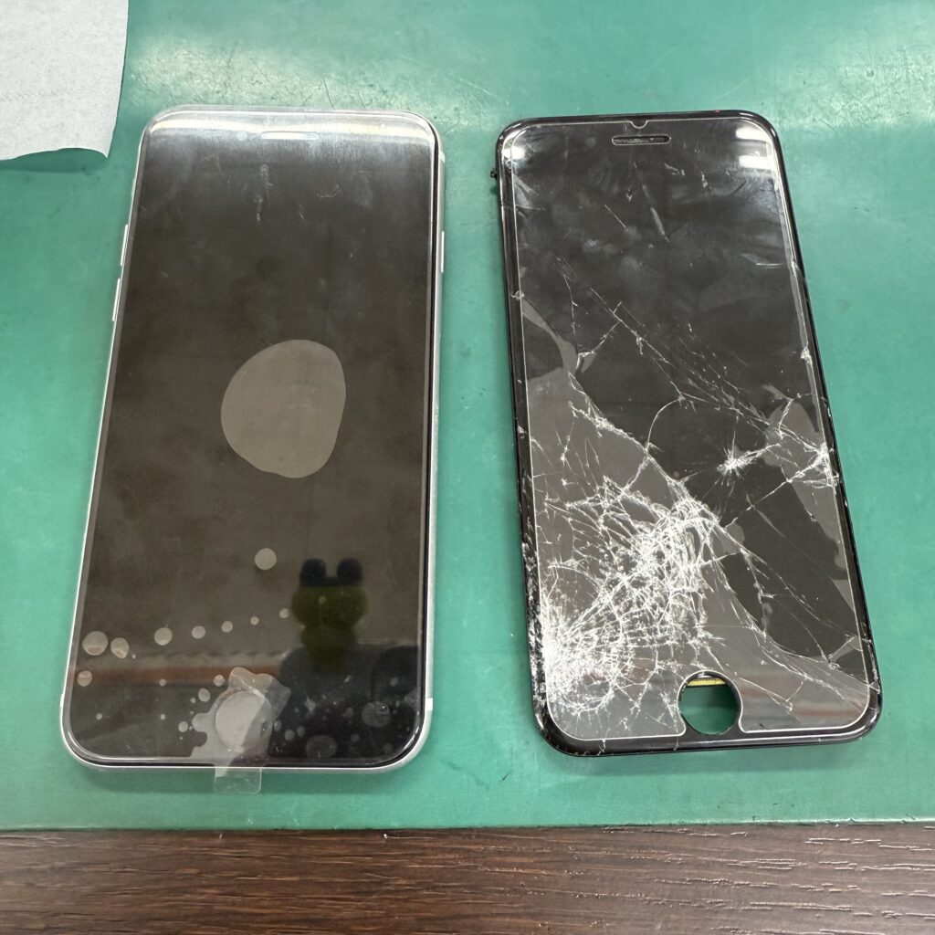 蓮田店：iPhone SE（第3世代）の重度画面交換修理を行いました！