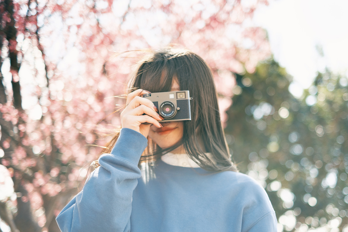 X half』で広がる写真表現 2in1編〜小春ハルカvol.1〜 | IRODORI by