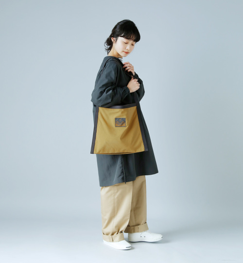 POSTALCO(ポスタルコ)シアドライナイロンキャリーオールショルダー