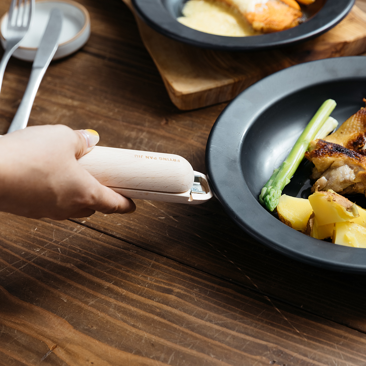 FRYING PAN JIU】フライパンS+Mサイズ ハンドルセット ブナ | itomani