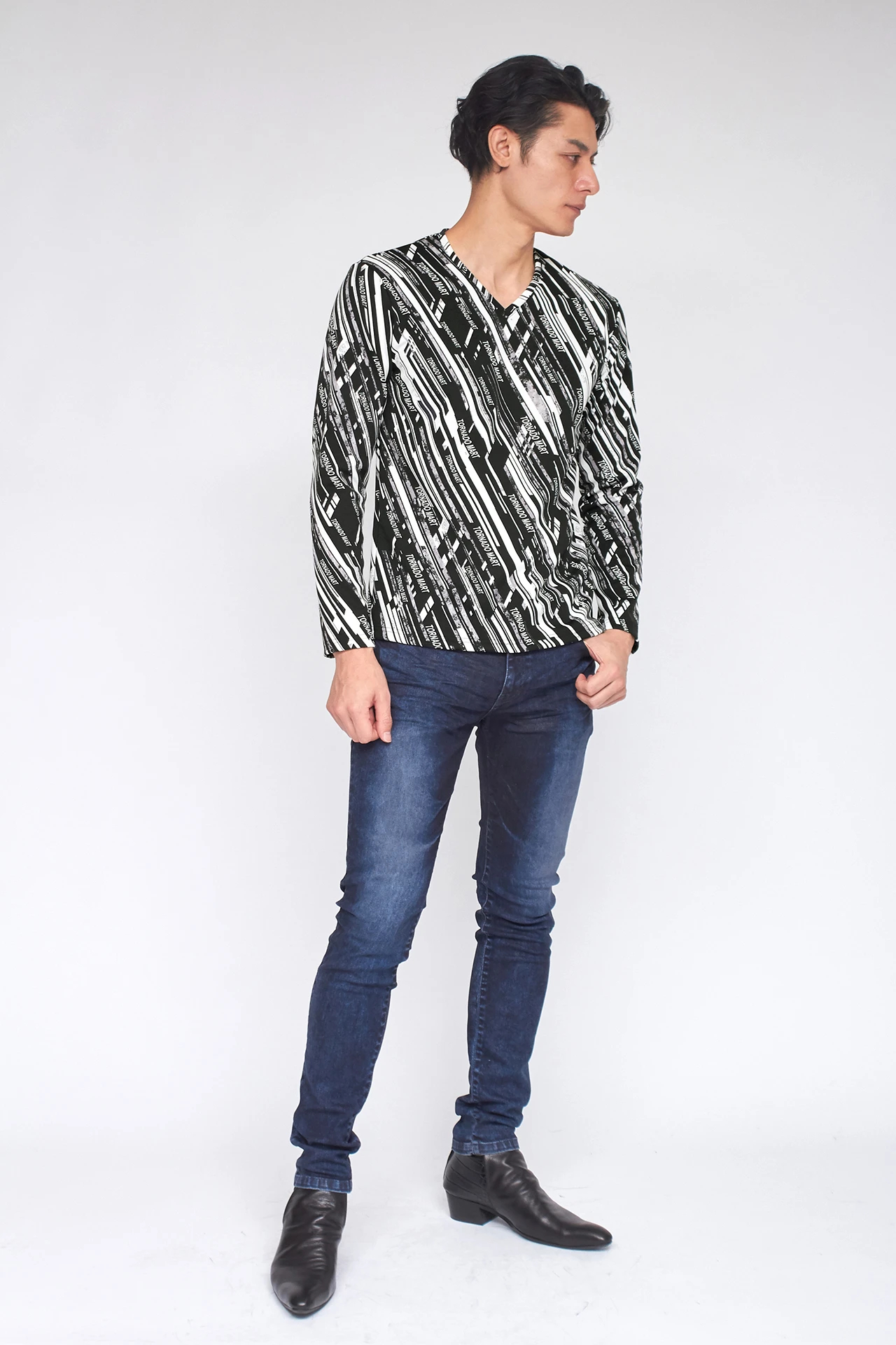 TORNADO MART∴TMロゴストライプVネックカットソー / TORNADO MART