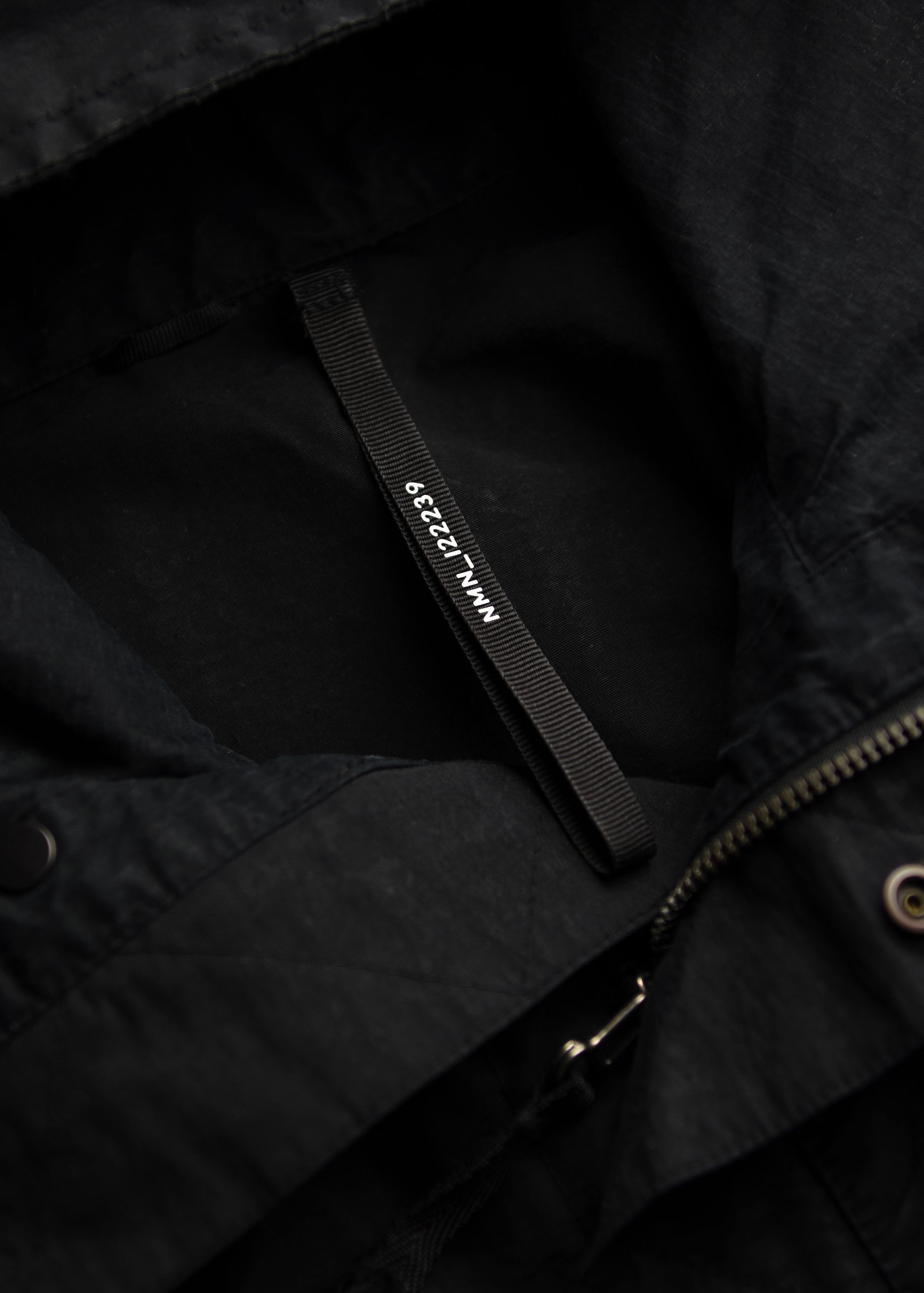 SS23 NEMEN BEAN MULTI POCKET PARACHUTE SMOCK (L) - Jazzy Badger