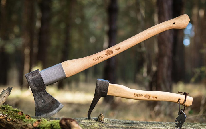 中型の伐採斧 「BISON（バイソン） AXE 1879シリーズ ユニバーサル