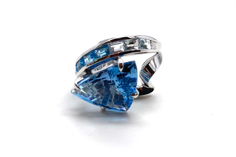 Blue Topaz K18WGブルートパーズリング (NO.48668) – JEX宝石