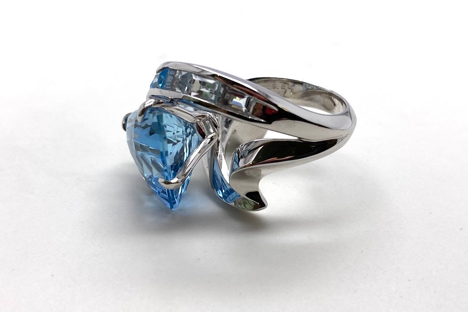 Blue Topaz K18WGブルートパーズリング (NO.48668) – JEX宝石