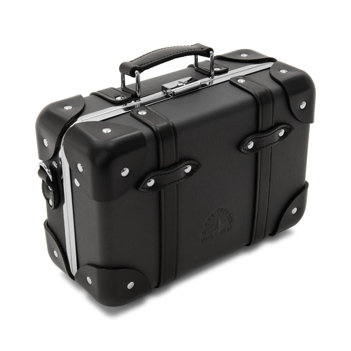 クラフテッド マイクロケース ブラック | グローブ・トロッター（Globe