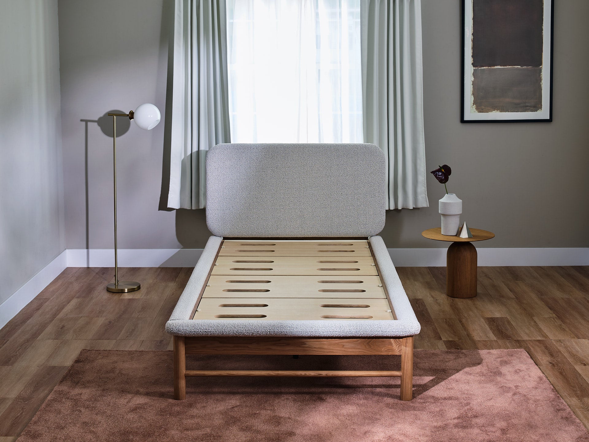 コアラファブリックベッドフレーム｜高級感あるモダンデザイン