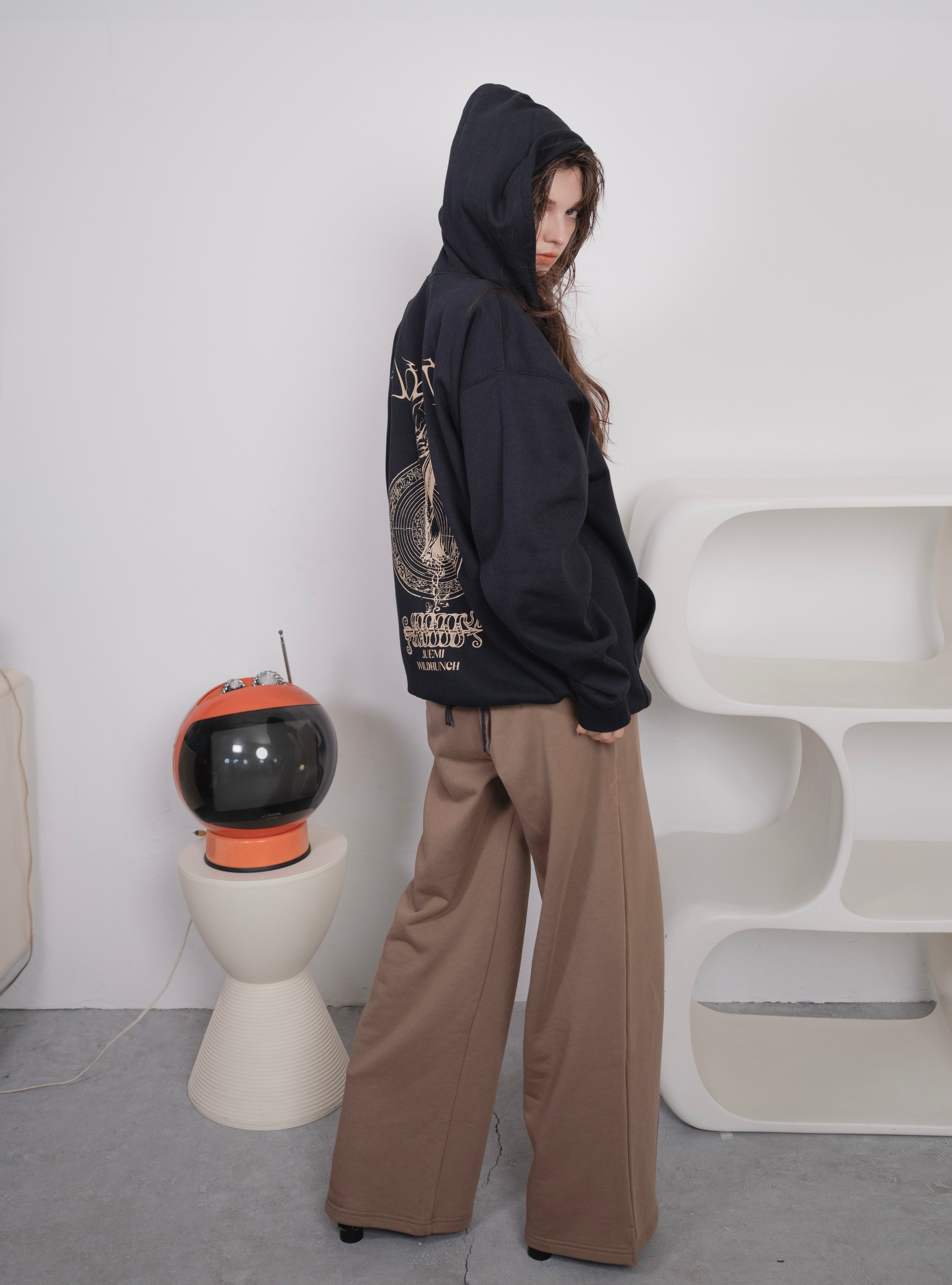 Saint Mary Zip-up Hoodie – JUEMI