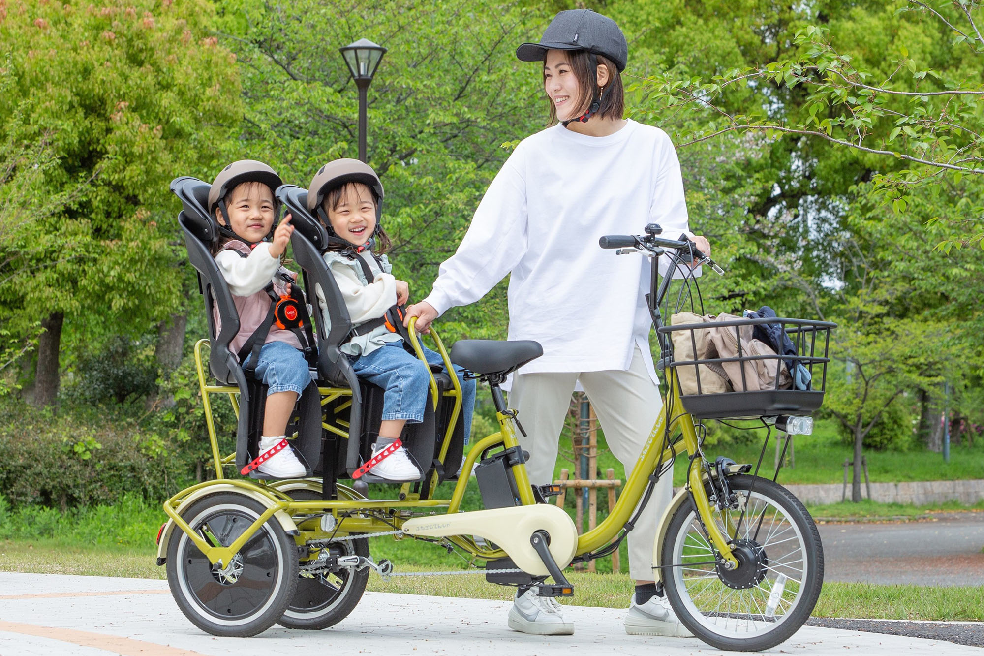 日本初の双子用三輪電動アシスト自転車登場、初回分は即完売に
