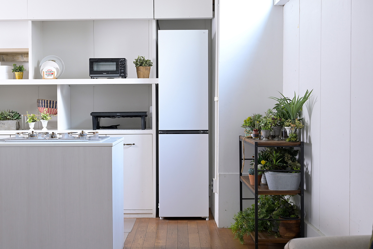 山善、超スリムなのに冷凍室が広い冷蔵庫 - 家電 Watch