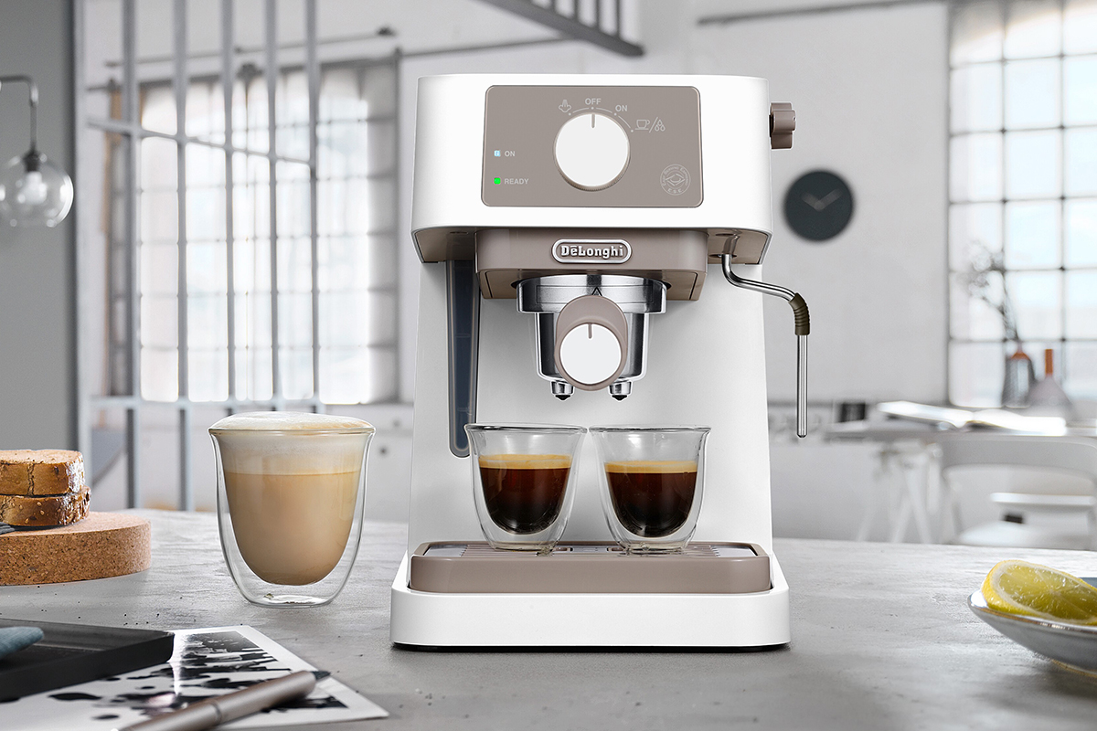 デロンギのエスプレッソ・カプチーノメーカーに新色ホワイト - 家電 Watch