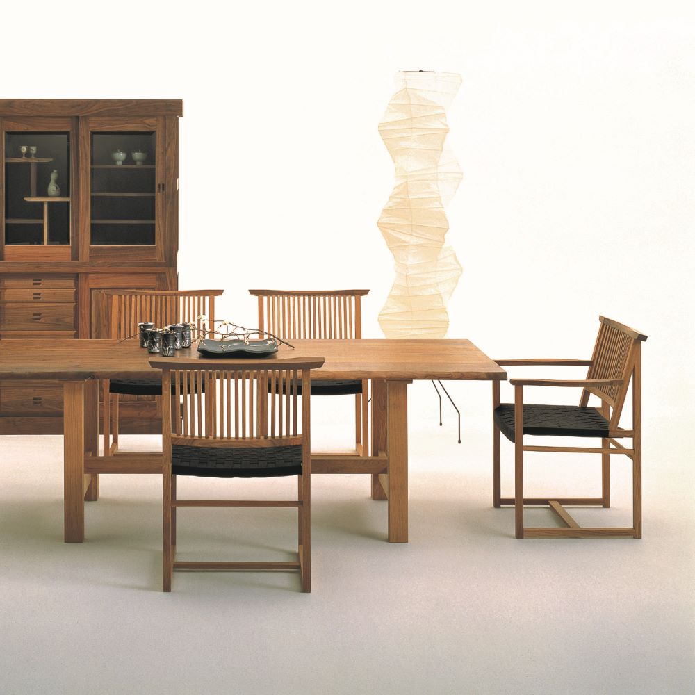 Takayama Wood Works ダイニングアームチェア W532K (張布仕様