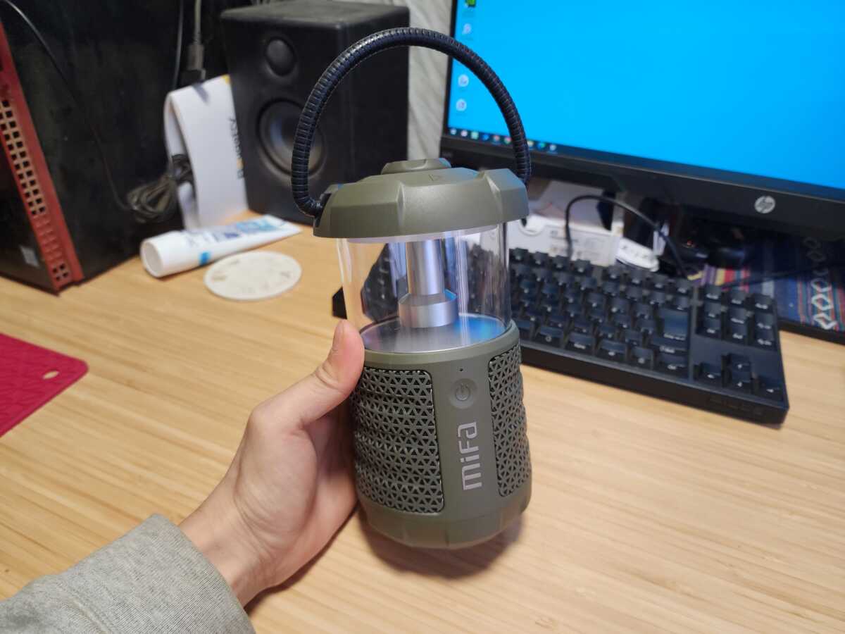 めちゃくちゃオシャレでアウトドアにマッチするBluetoothスピーカー