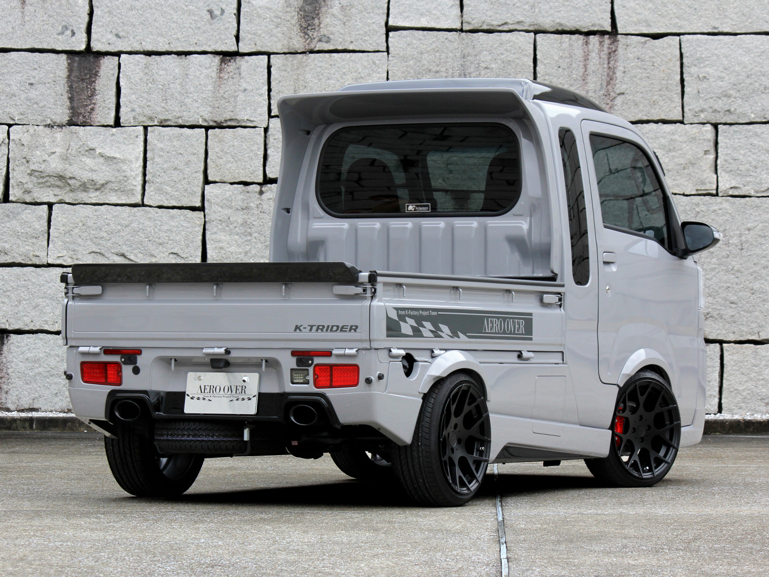 カタログページ】AERO OVER K-TRIDER® | ダイハツ ハイゼットトラック