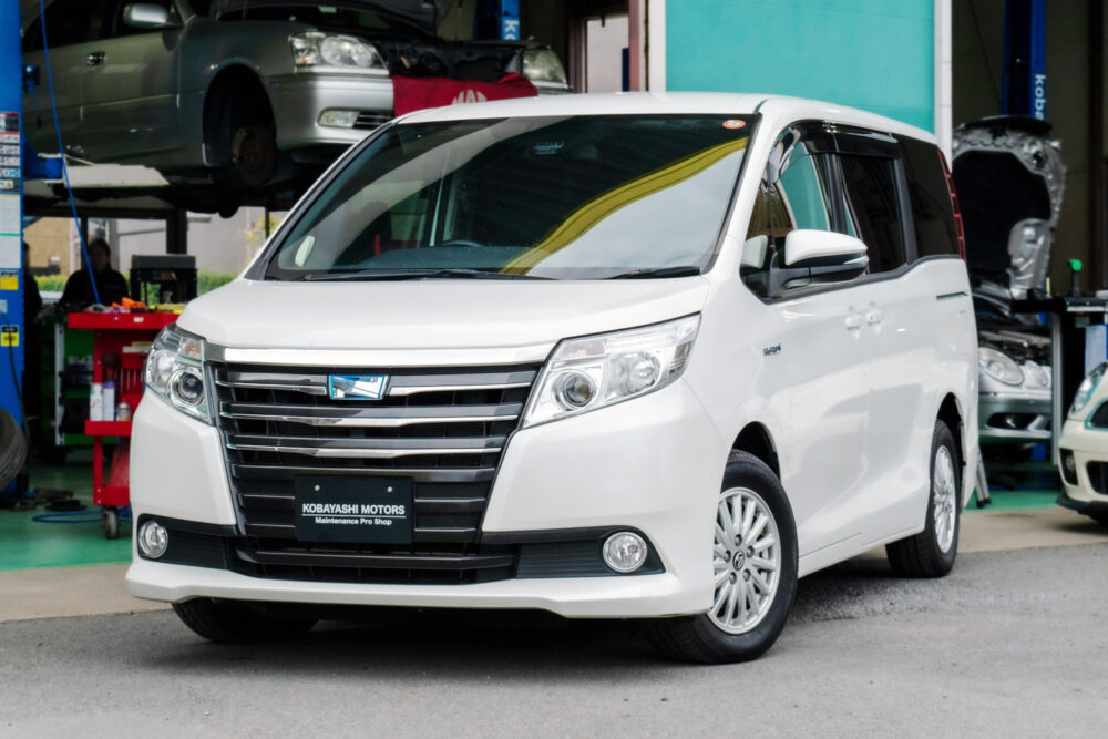 80系ノア・ヴォクシー・エスクァイアの内装・外装を徹底比較！ | 小林