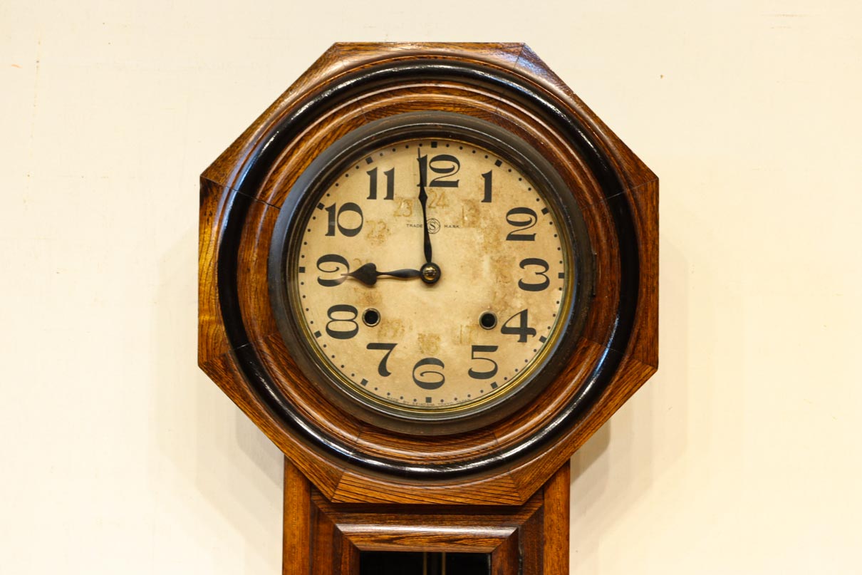 温かみある風合いに包まれたSEIKO社の振り子時計 DC8648 – 古福庵