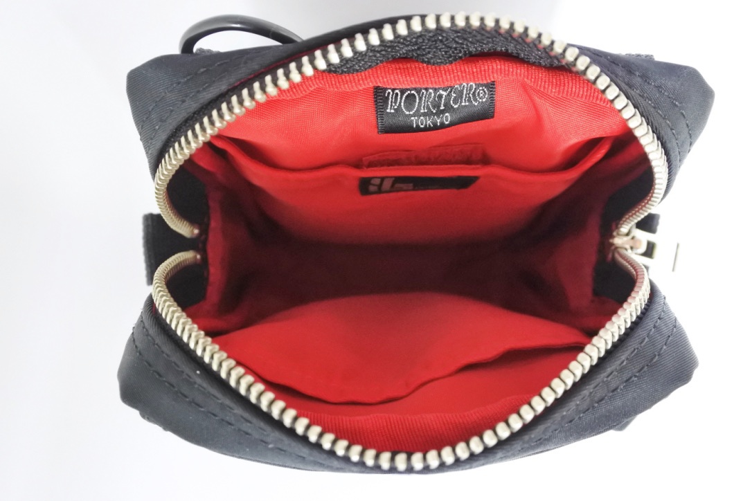 PORTERエルファインのミニショルダーバッグ】スマホ・財布を入れるのに