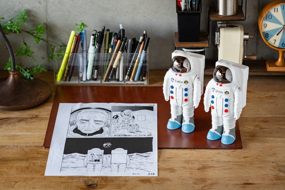 6666個限定!!エディ&ブライアン人形を復刻販売！！｜『宇宙兄弟』公式