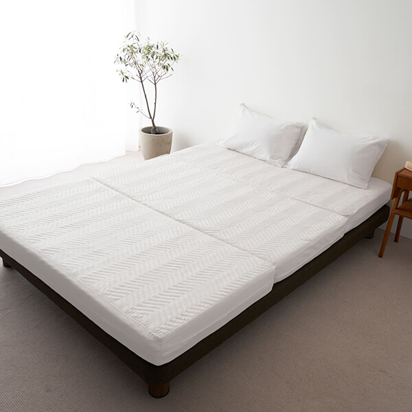 雲のやすらぎプレミアム 三つ折りマットレス｜雲の上で寝ているような