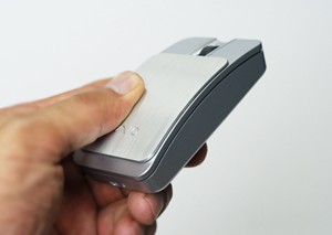 Bluetoothマウス「VGP-BMS10」に無償交換のお知らせ。 - ソニーが基本