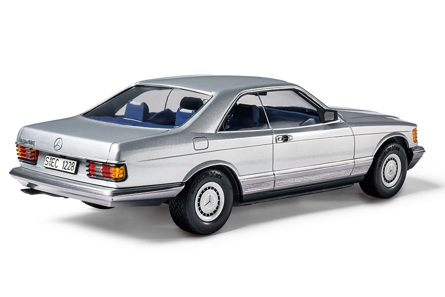 タミヤから1/24プラモデル「メルセデス・ベンツ500SEC」が27年ぶりに
