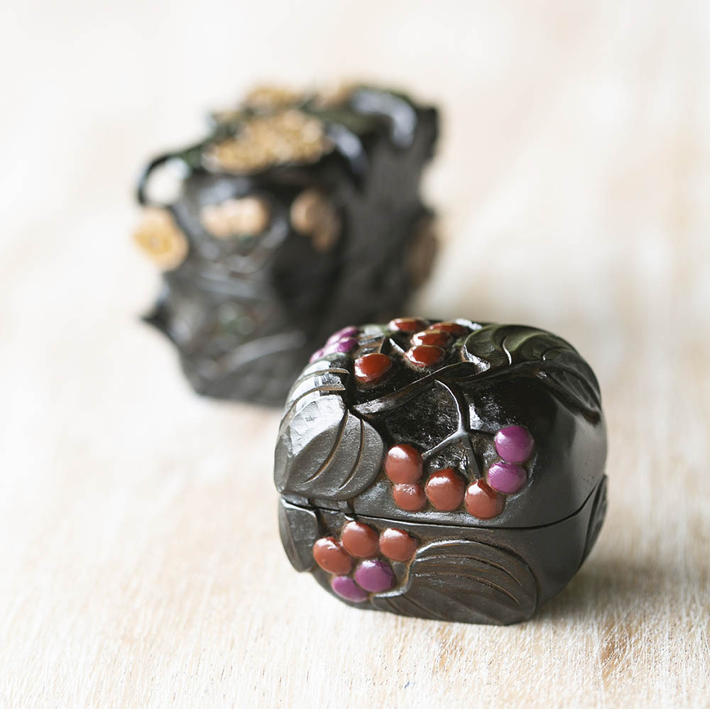 個性が光る棗と香合| 草木彫 川添日記 漆作家 木の刳ぬきの漆の器