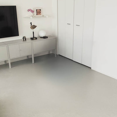 オリエンタルフラワーラグ（ベージュ）お部屋を華やかに彩る花柄カーペット