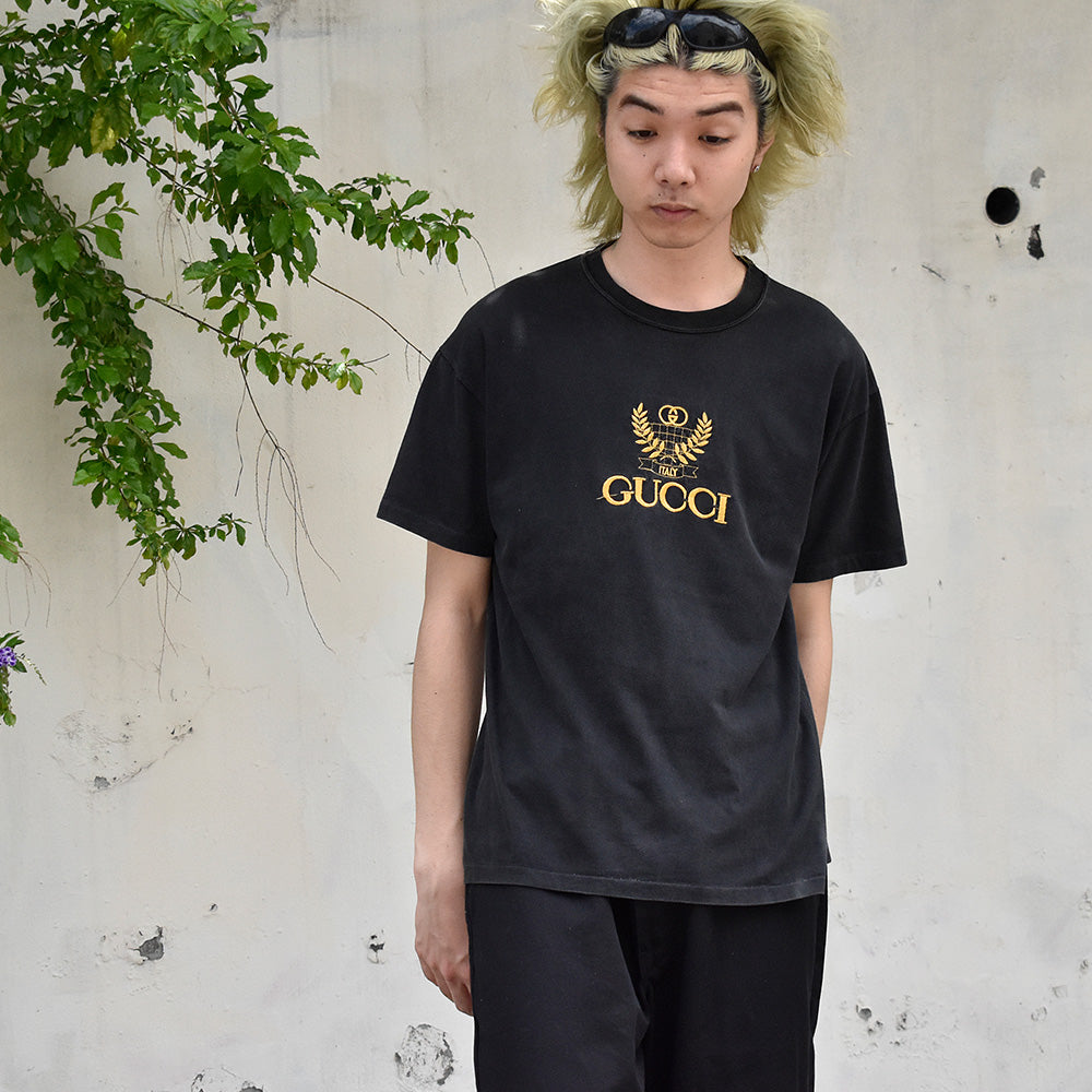 90's ブートレグ “GUCCI” ブラック×ゴールド刺繍！Tシャツ 250604H