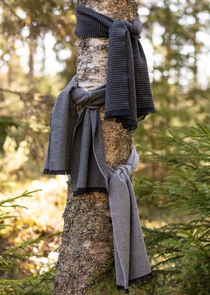 HILE merino wool stole 35x180cm+fringes – LAPUAN KANKURIT（ラプ