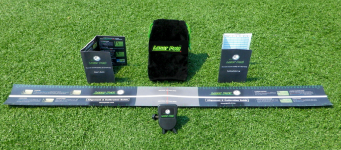 レーザーパット［Laser Putt］／レーザーがボールをカップへいざなう