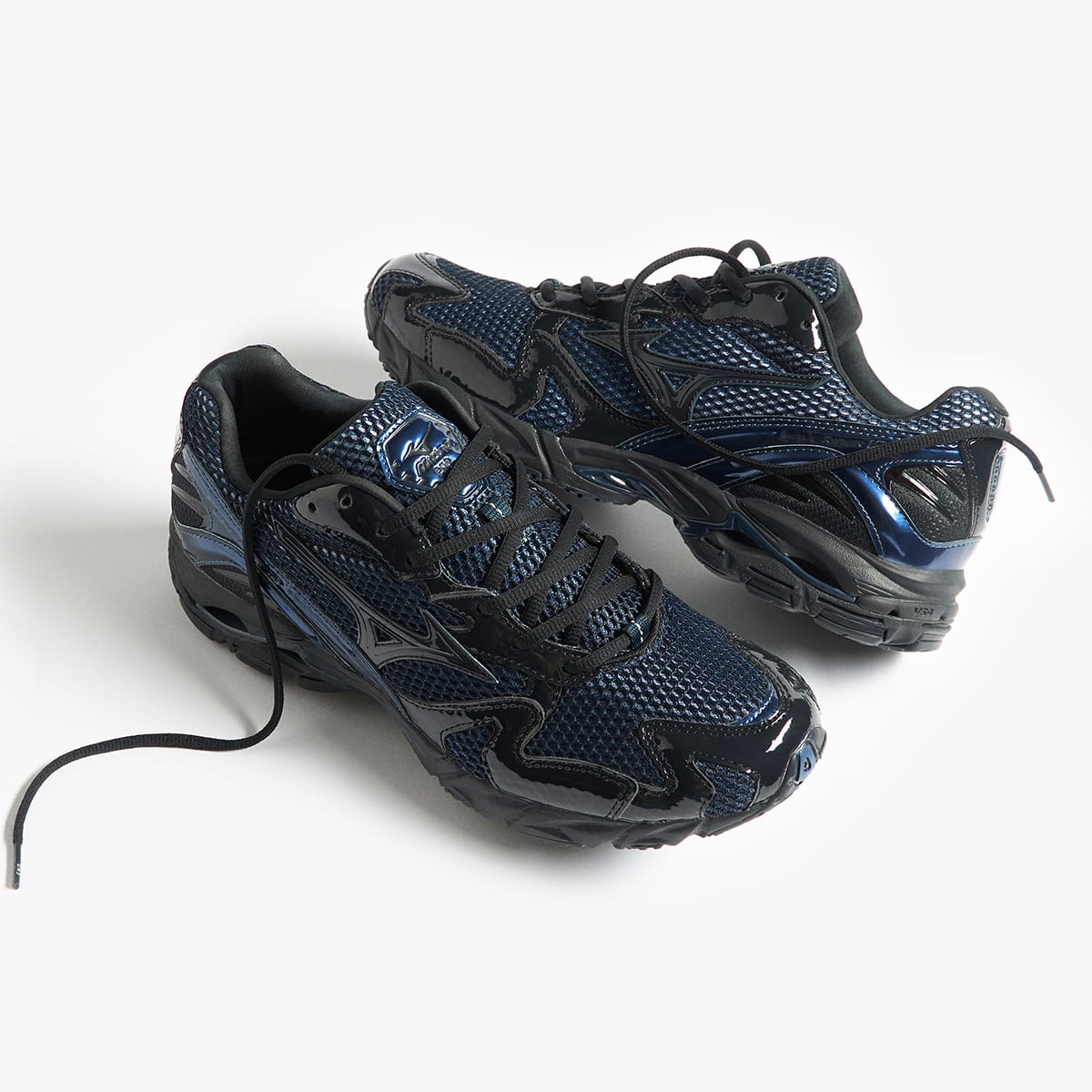 END. x Mizuno Wave Rider 10 (Black Beauty & Estate Blue) | END