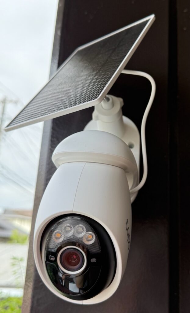 前モデルから大きな進化したパンチルト対応ソーラー防犯カメラ【Tapo