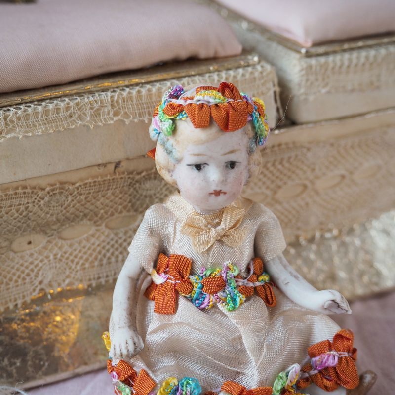 オレンジ色リボンのビスクドール／ミニョネット jouet・おもちゃ
