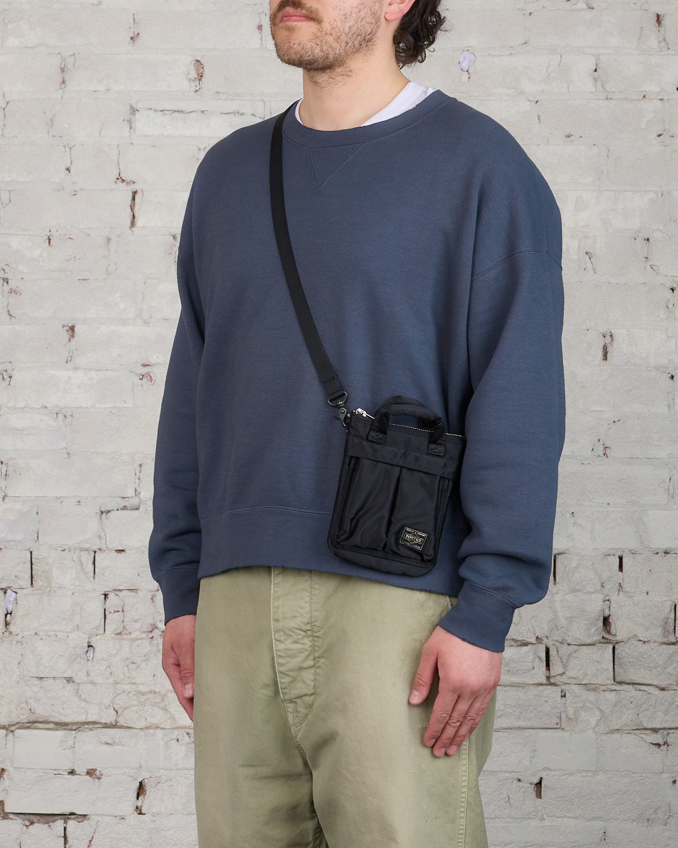 Porter Howl Mini Helmet Bag Black – LESS 17