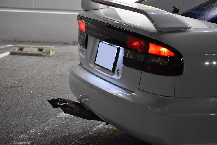 レガシィB4のBE5・ワンオフマフラー・DIY・マフラー取り付けに関する