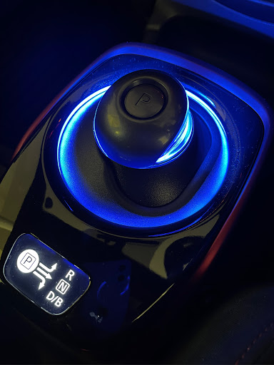 ノートのノートe-POWER NISMO・busouコンソールLEDリング・光る