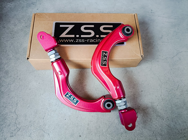 プリウスのZSS・スキッドレーシング・アッパーアーム・トー