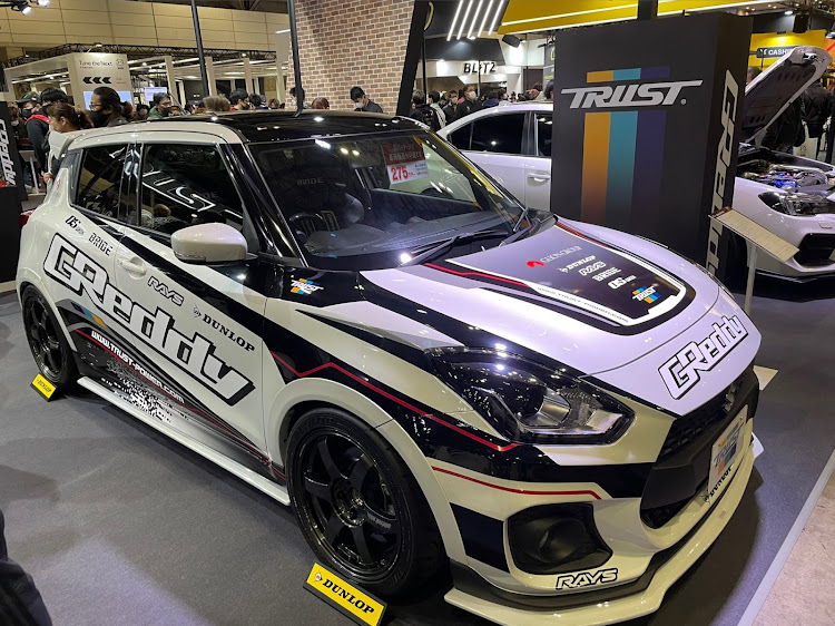 スイフトスポーツのTRUST GReddy・#zc33s・RZ34フェアレディZ・東京