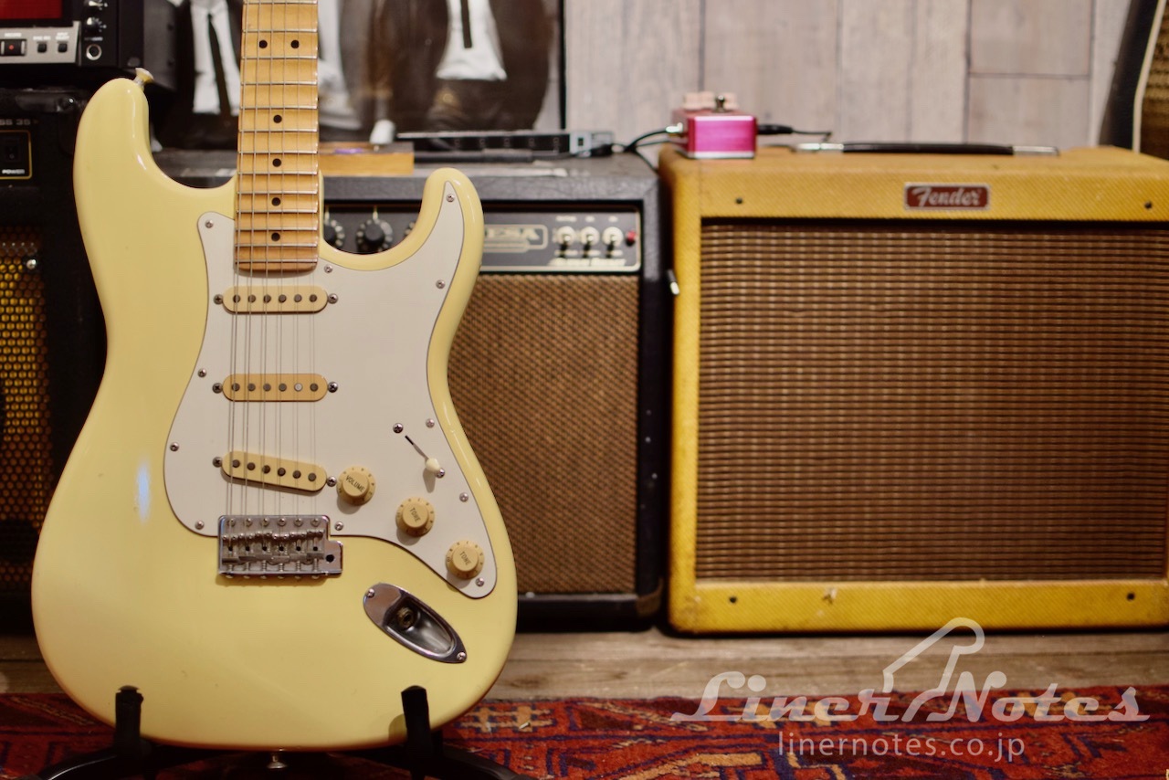 Fender Japan Late '80s ST72-95DM 22Frets Mod. (Yellow White