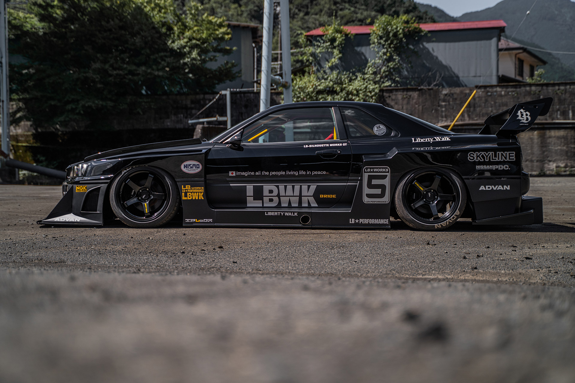 LB-ER34 Super Silhouette SKYLINE - LIBERTY WALK | リバティーウォーク