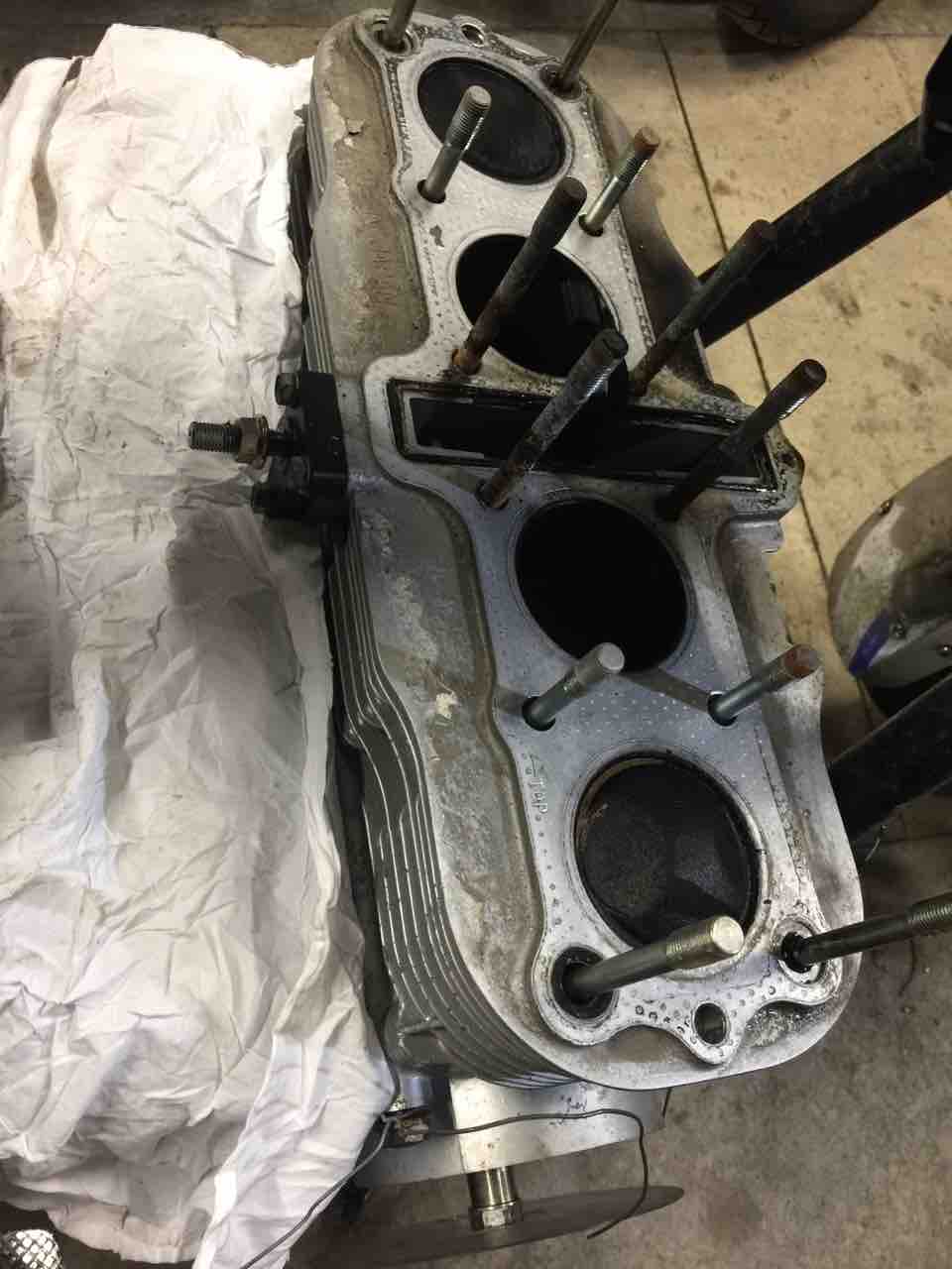 GS750 7号車 シリンダーヘッドを外してみる : GS750レストア生活