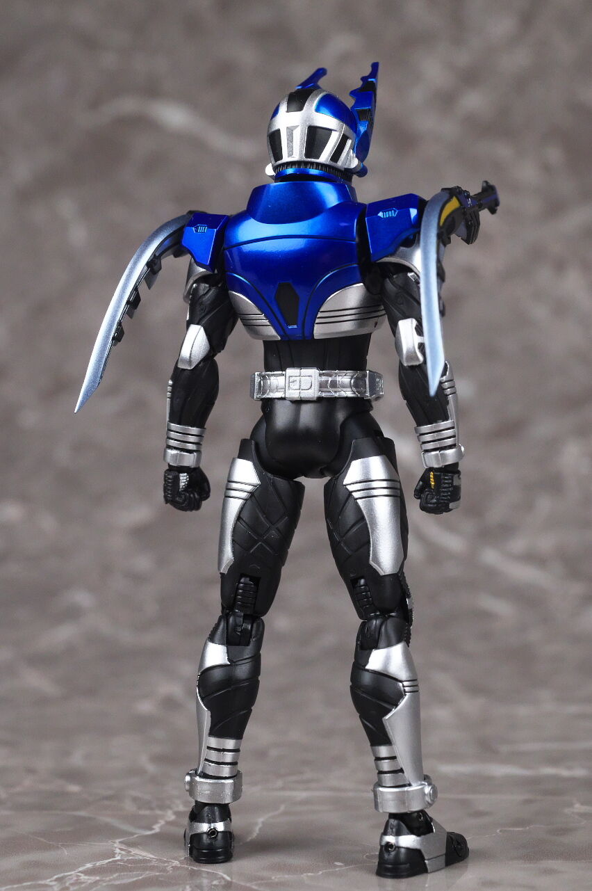 S.H.フィギュアーツ （真骨彫製法） 仮面ライダーガタック ライダー