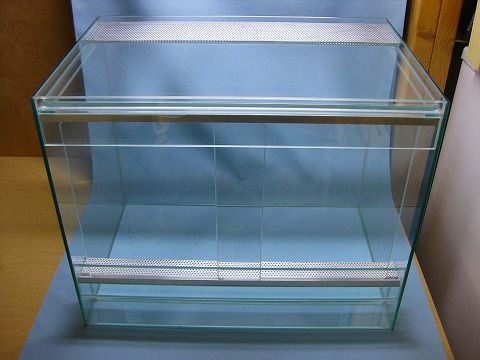 新 オリジナルケージ 登場 : 爬虫類倶楽部ファームブログ