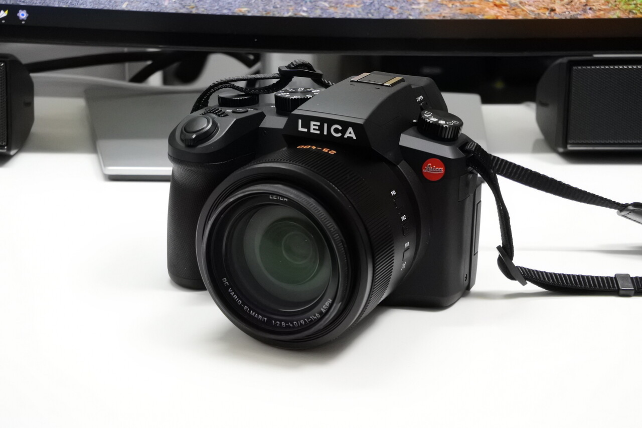 いざ、コンデジの最高峰へ。LEICAのネオ一眼で全方位をカバー