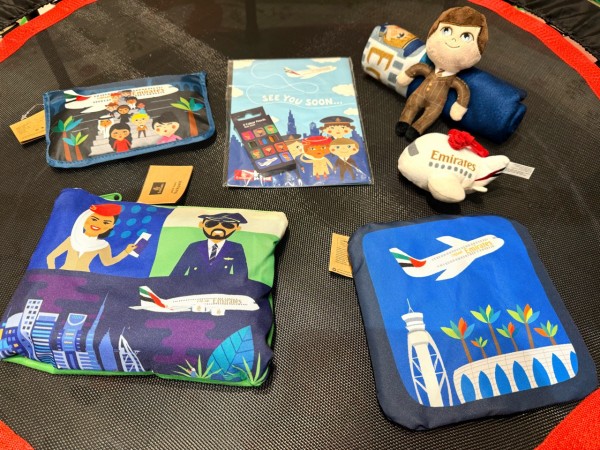 エミレーツ航空 ファーストクラス アメニティセット ブルガリ 8/16搭乗