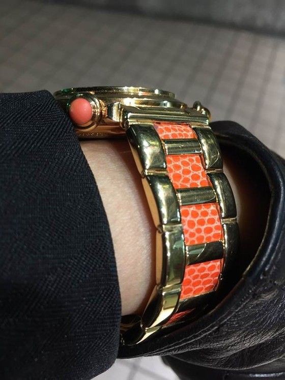 パシャのベルト（ブレスレット）を入れ替えて楽しむ : カルティエ番長