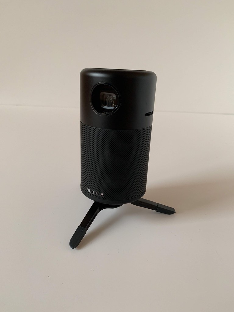モバイルプロジェクター「Anker Nebula Capsule」に最適なモバイル三脚